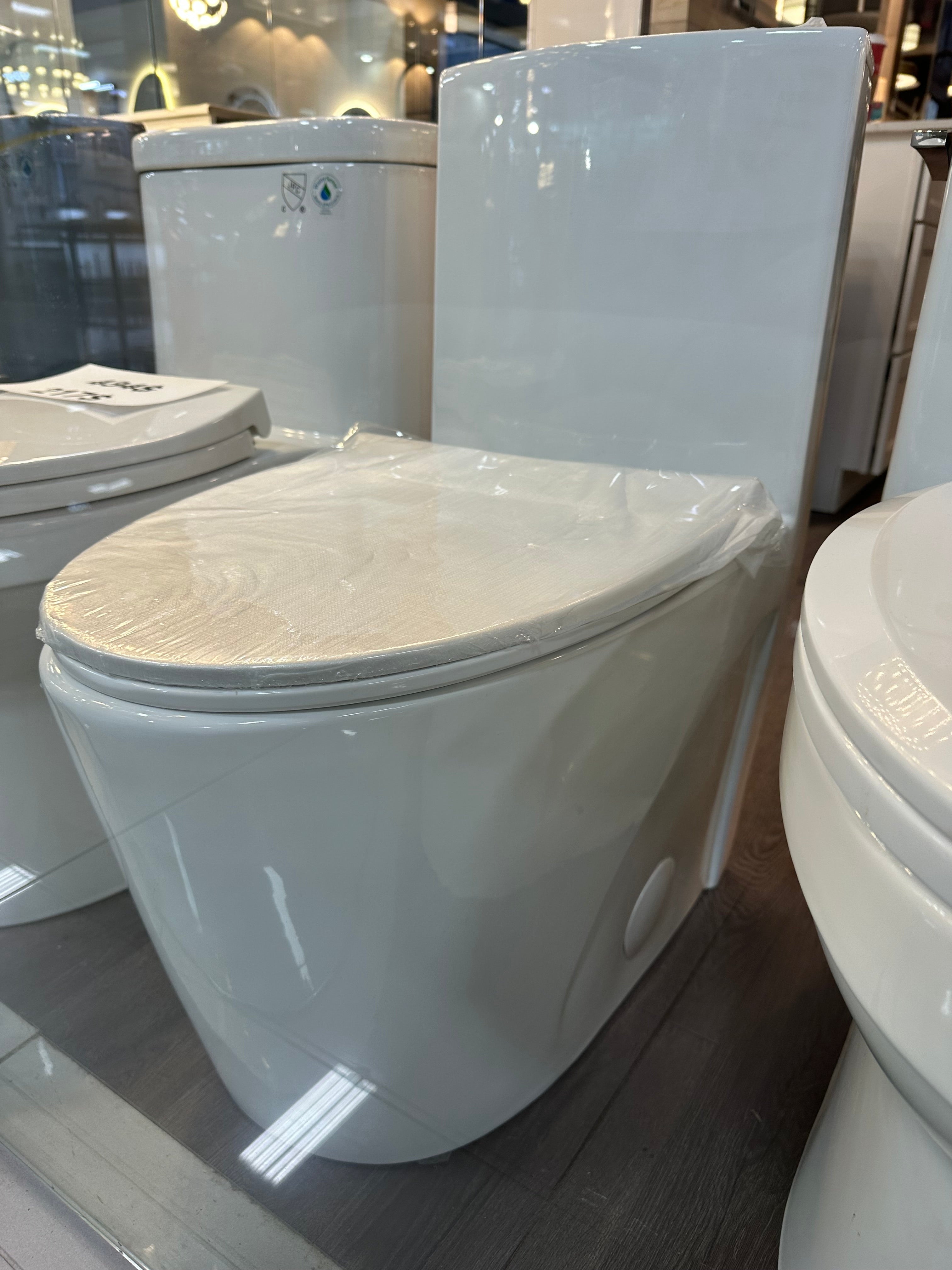 Dual-Flush Elongated One Piece Toilet Bowl - Soft Close Seat with High Efficiency Dual Flush in White